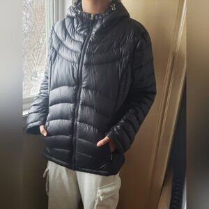 Andrew Mar  Bla k Puffer Ja ket with Hood 90 Du k Feather